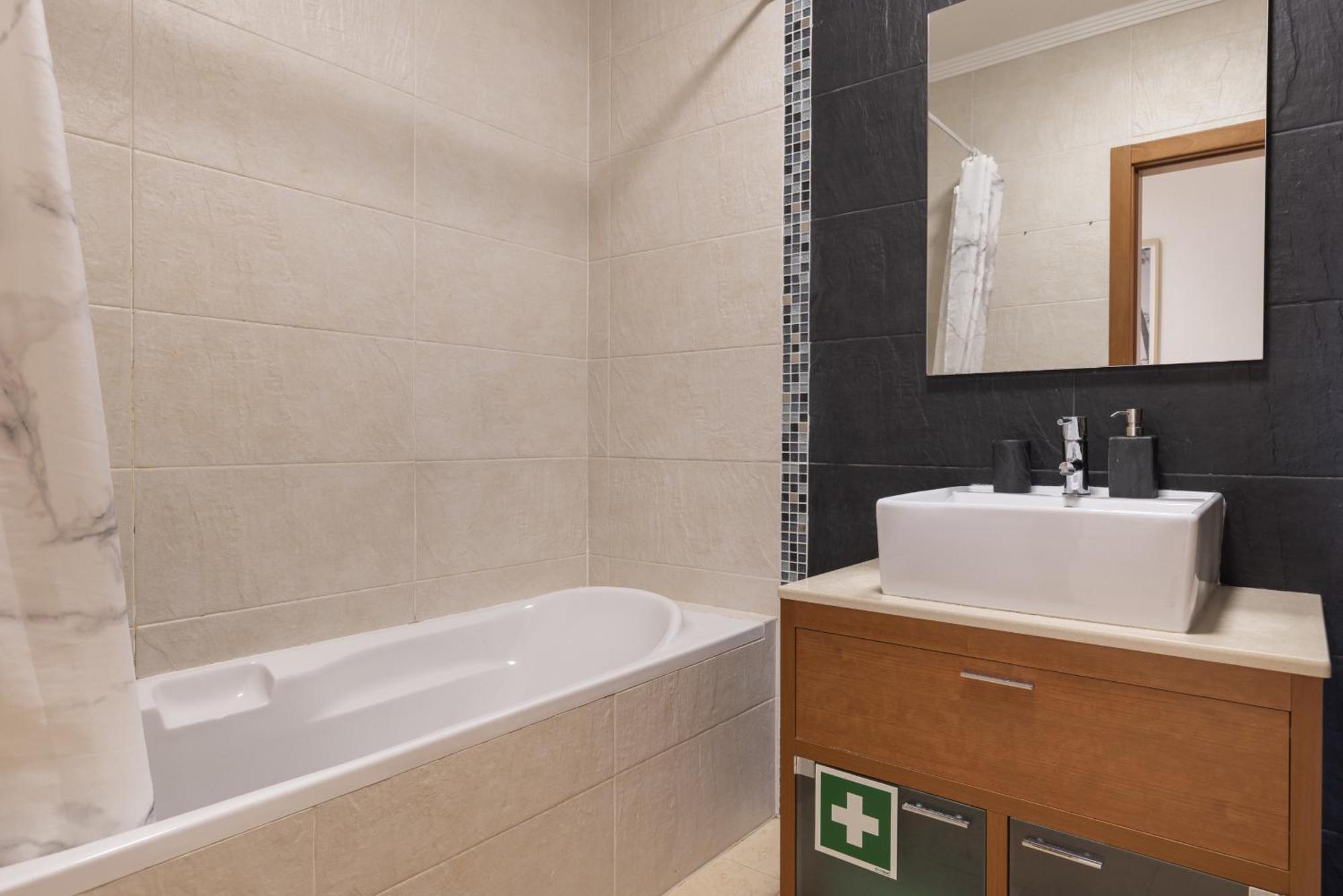 2 Bedroom Relax In Alvor By Innkeeper Exterior foto
